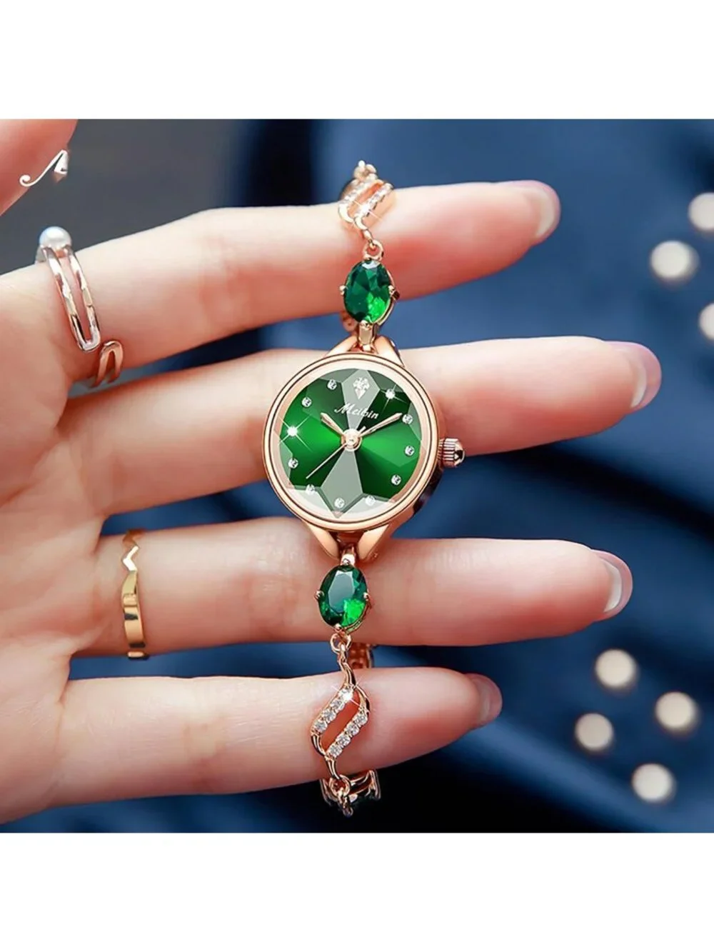 Women's Green Crystal Bracelet Stylish Quartz Fashionable Elegant Wrist Watch